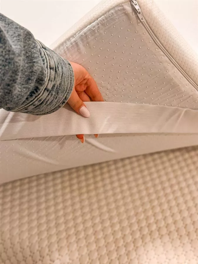 טופר למזרן - שכבת נוחות למזרן מבית כרמיה בגודל 180/200