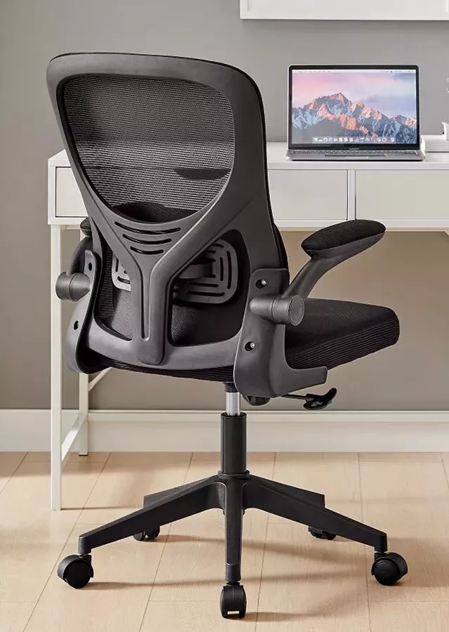 כסא מנהלים יוקרתי עם ידיות מתכוננות וכרית תמיכה לגב דגם TPX-20 צבע שחור ***ללא אריזה מקורית